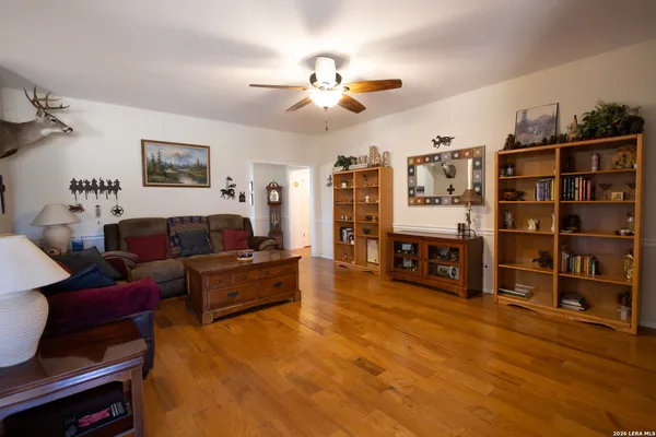 $825,000 | 1219 County Road 761, Devine, TX 78016