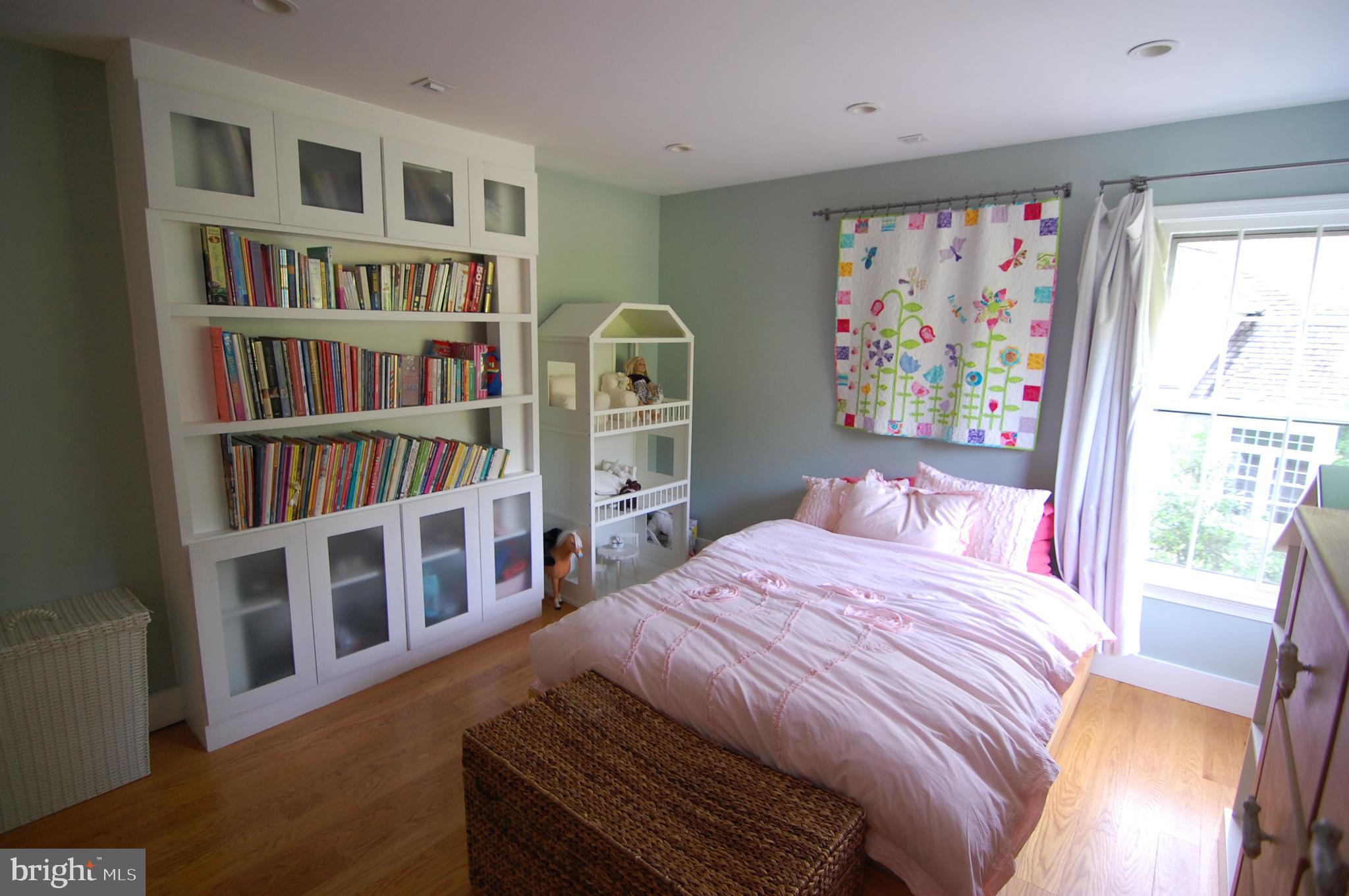 11605 Springhouse Place Reston, VA 20194 - Photo 18 of 24 Gallery Image 18