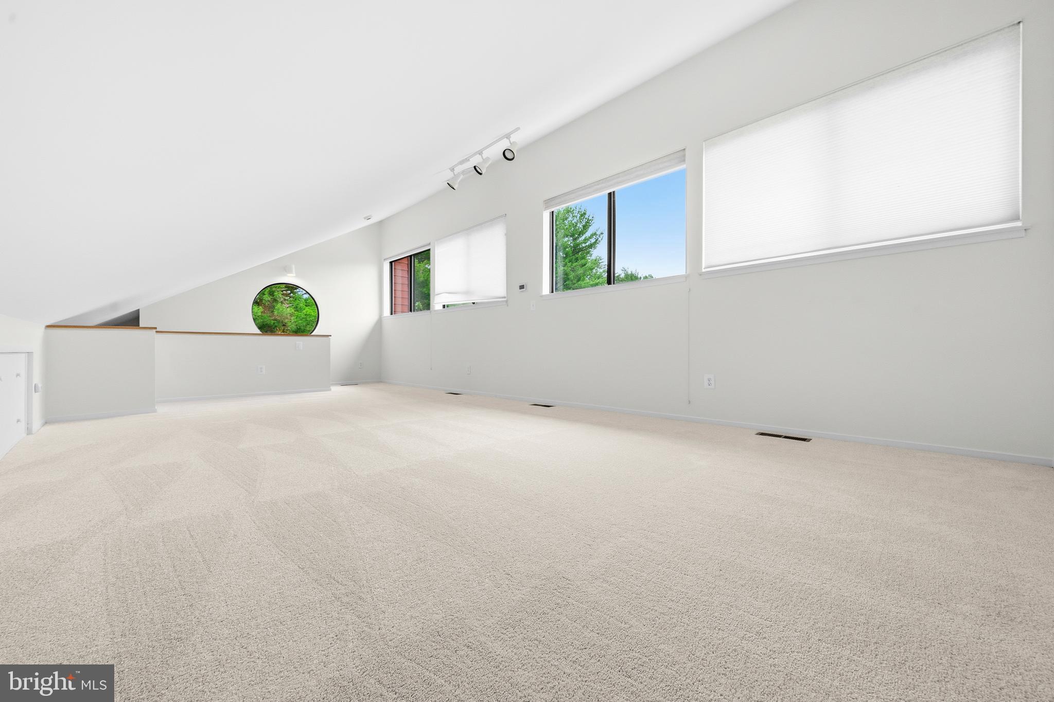 2105 South Bay Lane Reston, VA 20191 - Photo 51 of 71