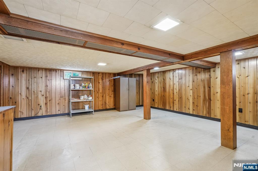 21 Ferncliff Road Bloomfield, NJ 07003 - Photo 39 of 46