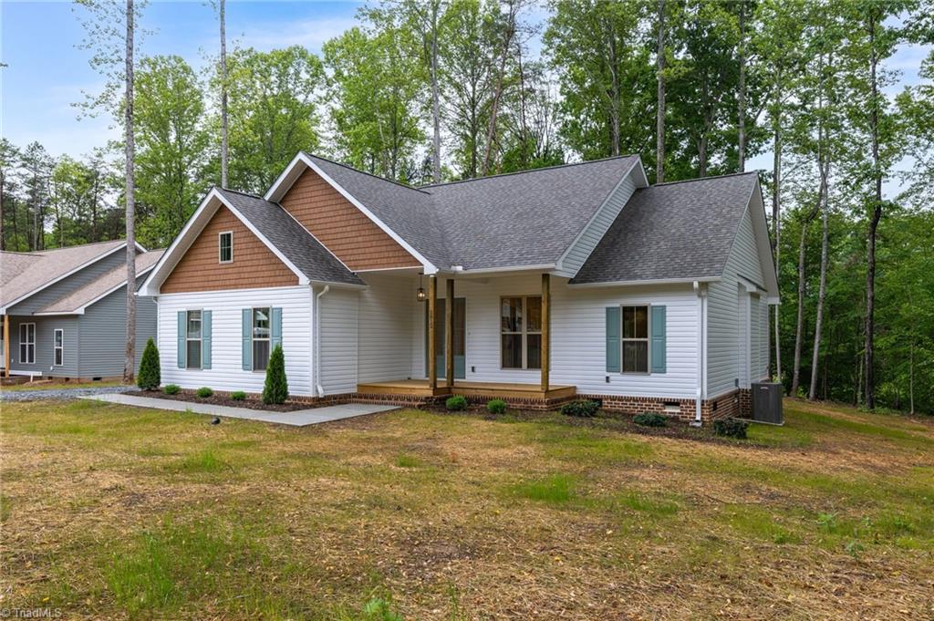 2814 Regal Road Reidsville, NC 27320 - Photo 2 of 31