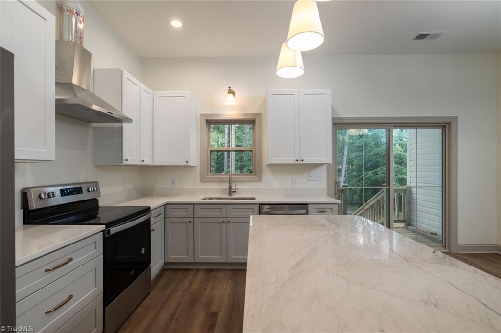 2814 Regal Road Reidsville, NC 27320 - Photo 10 of 31