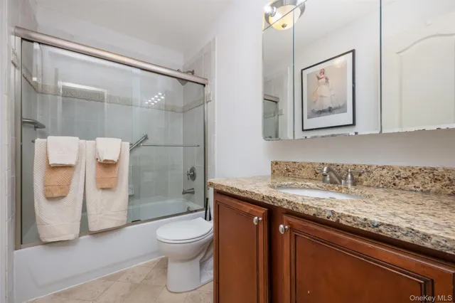 $1,950,000 | 1680 Lake Avenue, Merrick, NY 11566