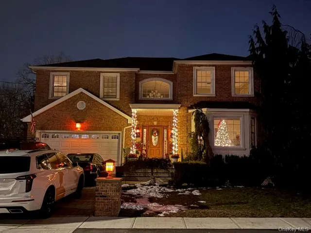 $1,950,000 | 1680 Lake Avenue, Merrick, NY 11566