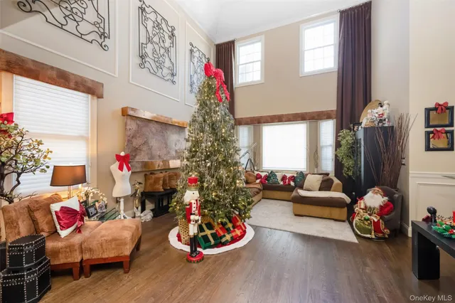 $1,950,000 | 1680 Lake Avenue, Merrick, NY 11566