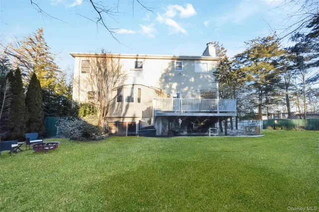 $1,950,000 | 1680 Lake Avenue, Merrick, NY 11566
