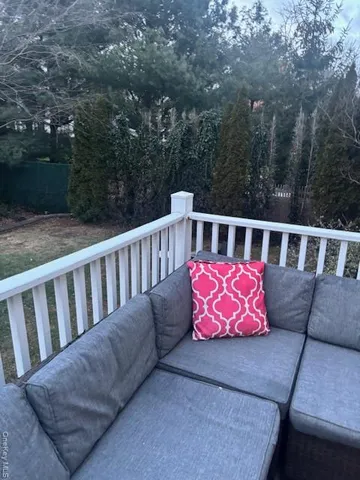 $1,950,000 | 1680 Lake Avenue, Merrick, NY 11566