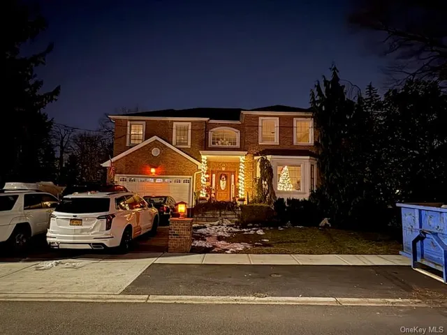 $1,950,000 | 1680 Lake Avenue, Merrick, NY 11566