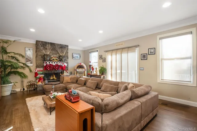 $1,950,000 | 1680 Lake Avenue, Merrick, NY 11566