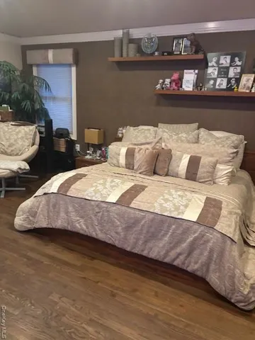 $1,950,000 | 1680 Lake Avenue, Merrick, NY 11566