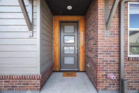 $450,000 | 19518 East Sunset Circle, Centennial, CO 80015