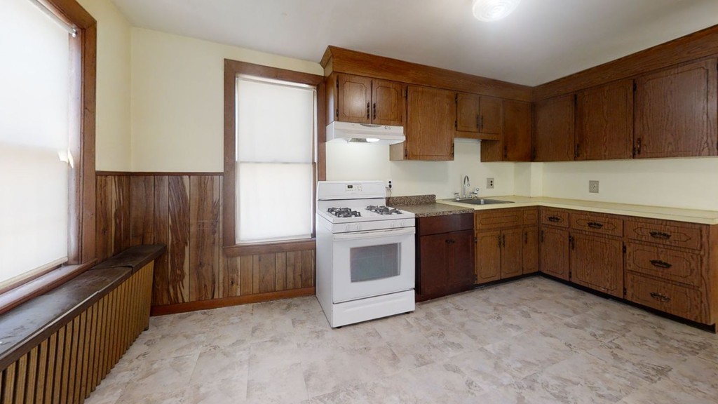 49 Braeburn Road Boston, MA 02136 - Photo 14 of 18 Gallery Image 14
