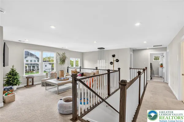 $1,099,000 | 1606 Watson Loop, Fogelsville, PA 18051