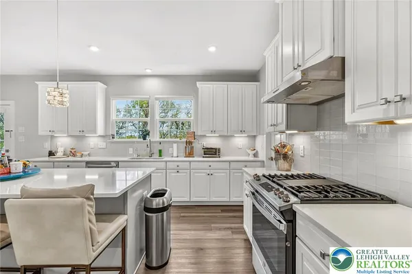 $1,099,000 | 1606 Watson Loop, Fogelsville, PA 18051