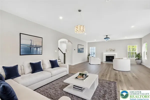 $1,099,000 | 1606 Watson Loop, Fogelsville, PA 18051