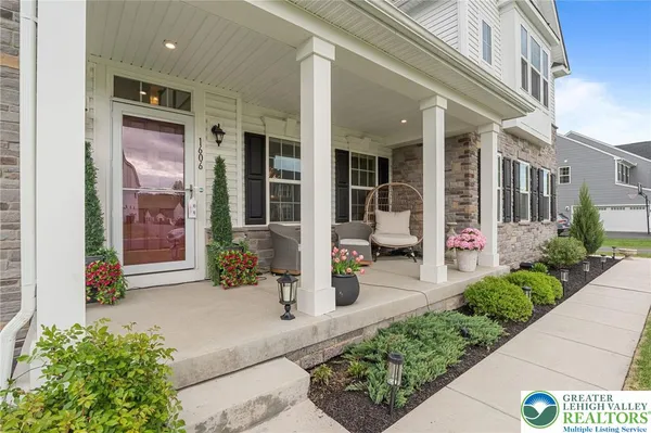 $1,099,000 | 1606 Watson Loop, Fogelsville, PA 18051