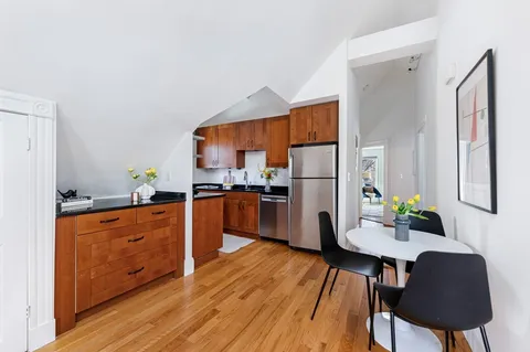 $850,000 | 42 Banks Street, Unit 3, Somerville, MA 02144
