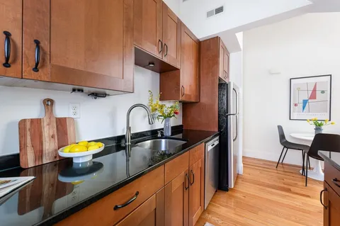 $850,000 | 42 Banks Street, Unit 3, Somerville, MA 02144