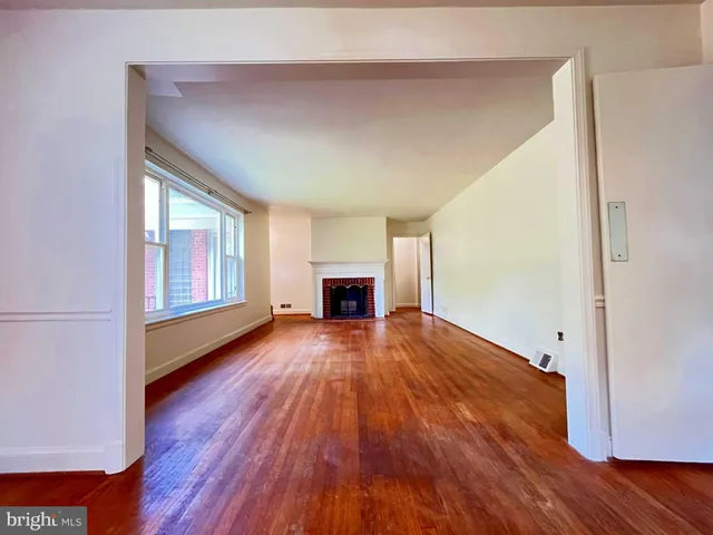 $3,450 | 5612 Massachusetts Avenue, Bethesda, MD 20816