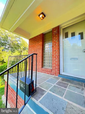 $3,450 | 5612 Massachusetts Avenue, Bethesda, MD 20816