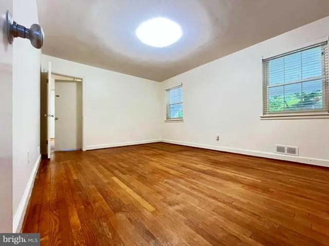 $3,450 | 5612 Massachusetts Avenue, Bethesda, MD 20816