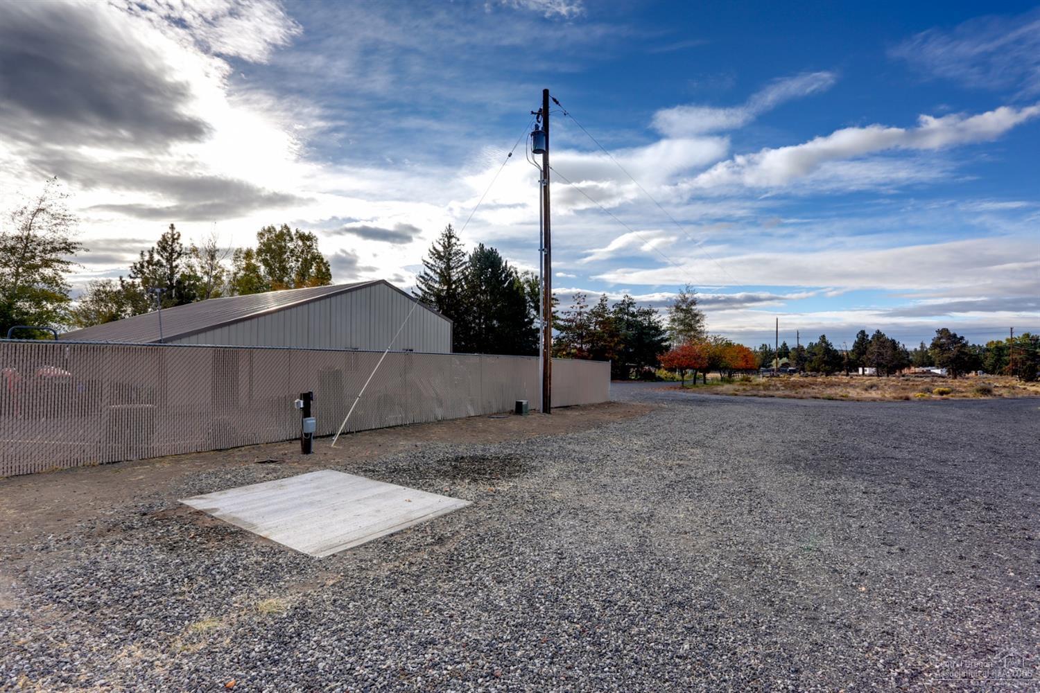 65040 Hunnell Road Bend, OR 97703 - Photo 18 of 25 a view of a backyard