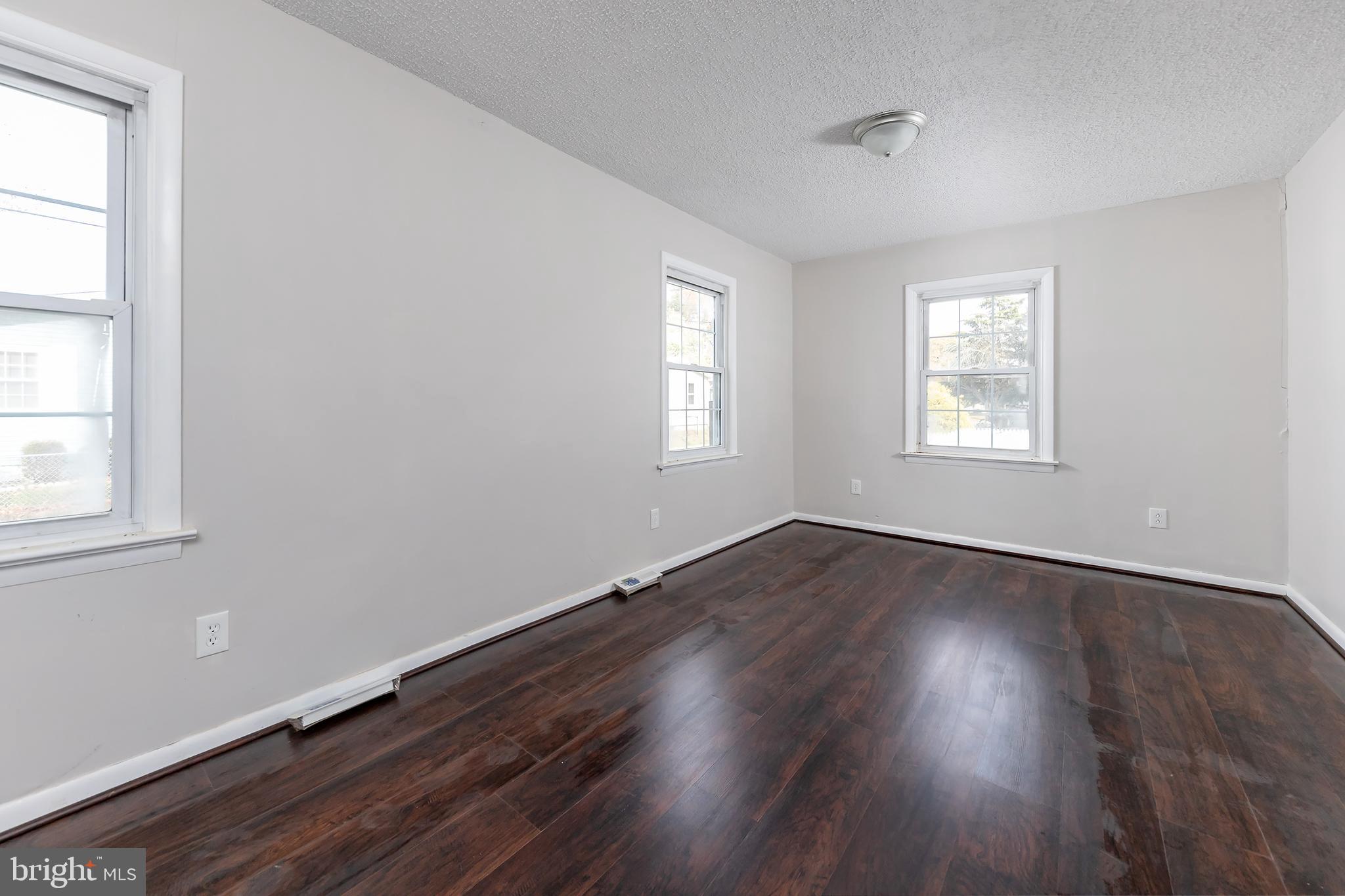 319 Lafayette Road Carneys Point, NJ 08069 - Photo 11 of 12
