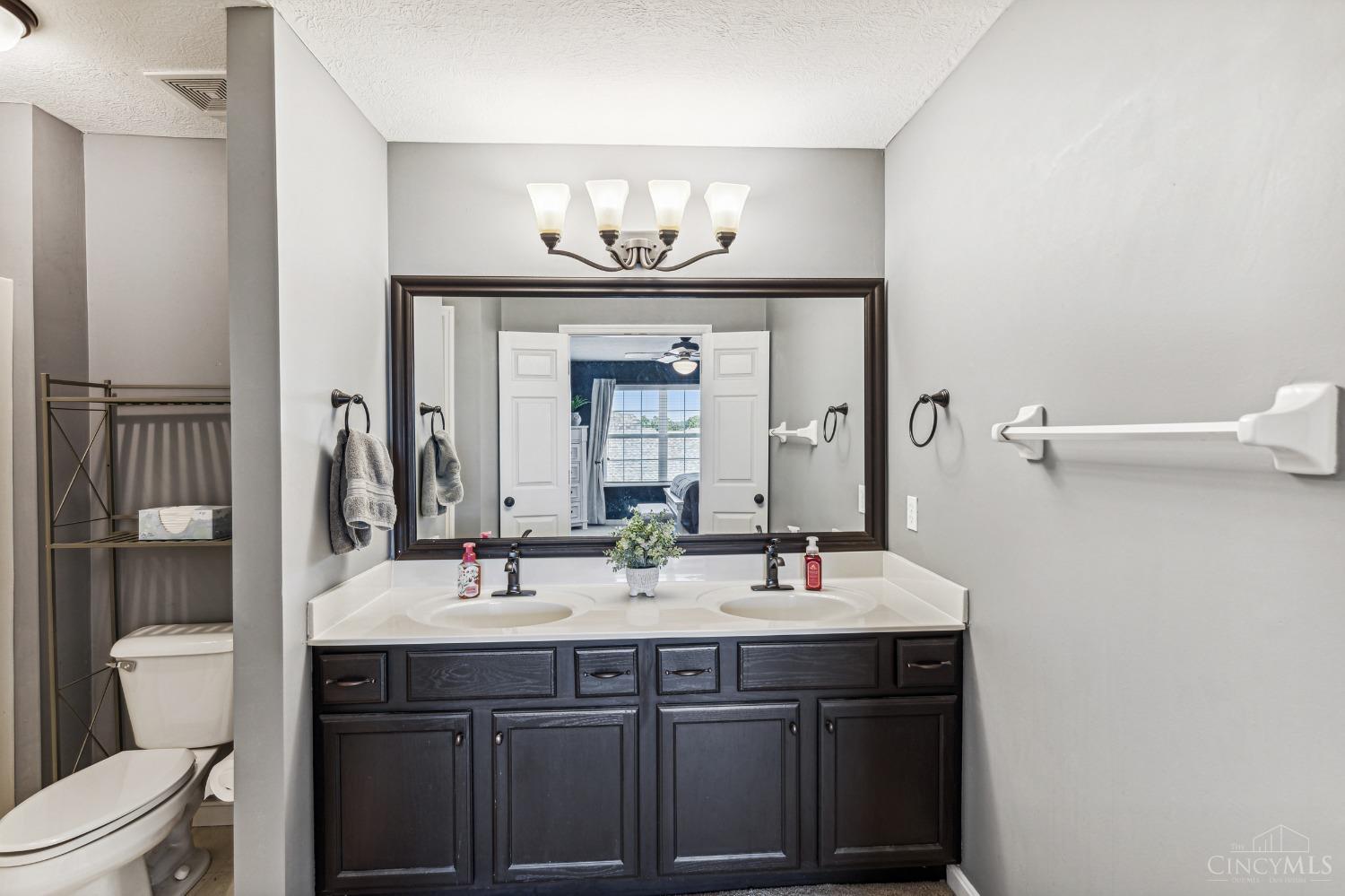 821 Neeb Road, Unit 3 Cincinnati, OH 45233 - Photo 19 of 32 Gallery Image 19