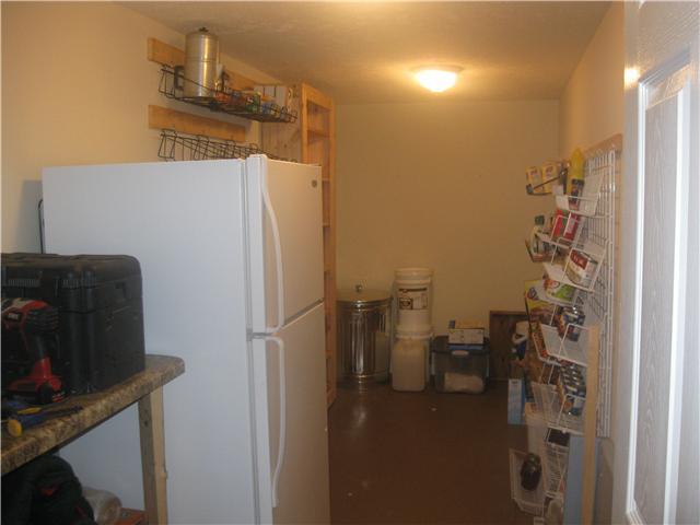3546 Riverview Road Lewisburg, TN 37091 - Photo 9 of 16 pantry