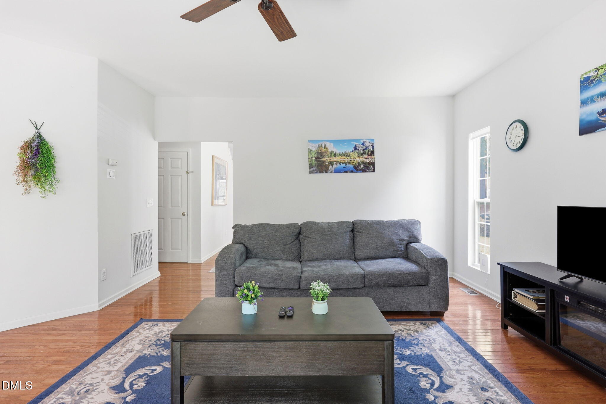 12226 Fox Valley Street Raleigh, NC 27614 - Photo 12 of 28 Living Room