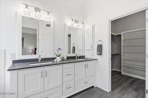 $1,049,000 | 7548 East Santa Catalina Drive, Scottsdale, AZ 85255