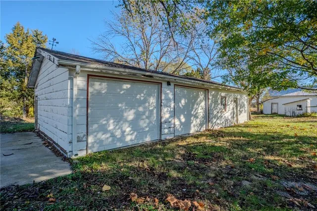 $360,000 | 18680 State Rd Uu, Jameson, MO 64647
