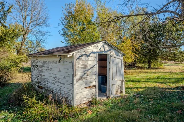 $360,000 | 18680 State Rd Uu, Jameson, MO 64647