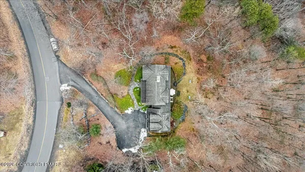 $769,900 | 723 Lower Deer Valley Road, Tannersville, PA 18372