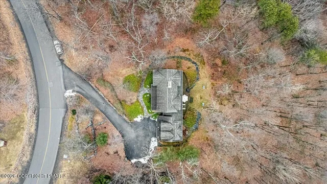 $769,900 | 723 Lower Deer Valley Road, Tannersville, PA 18372