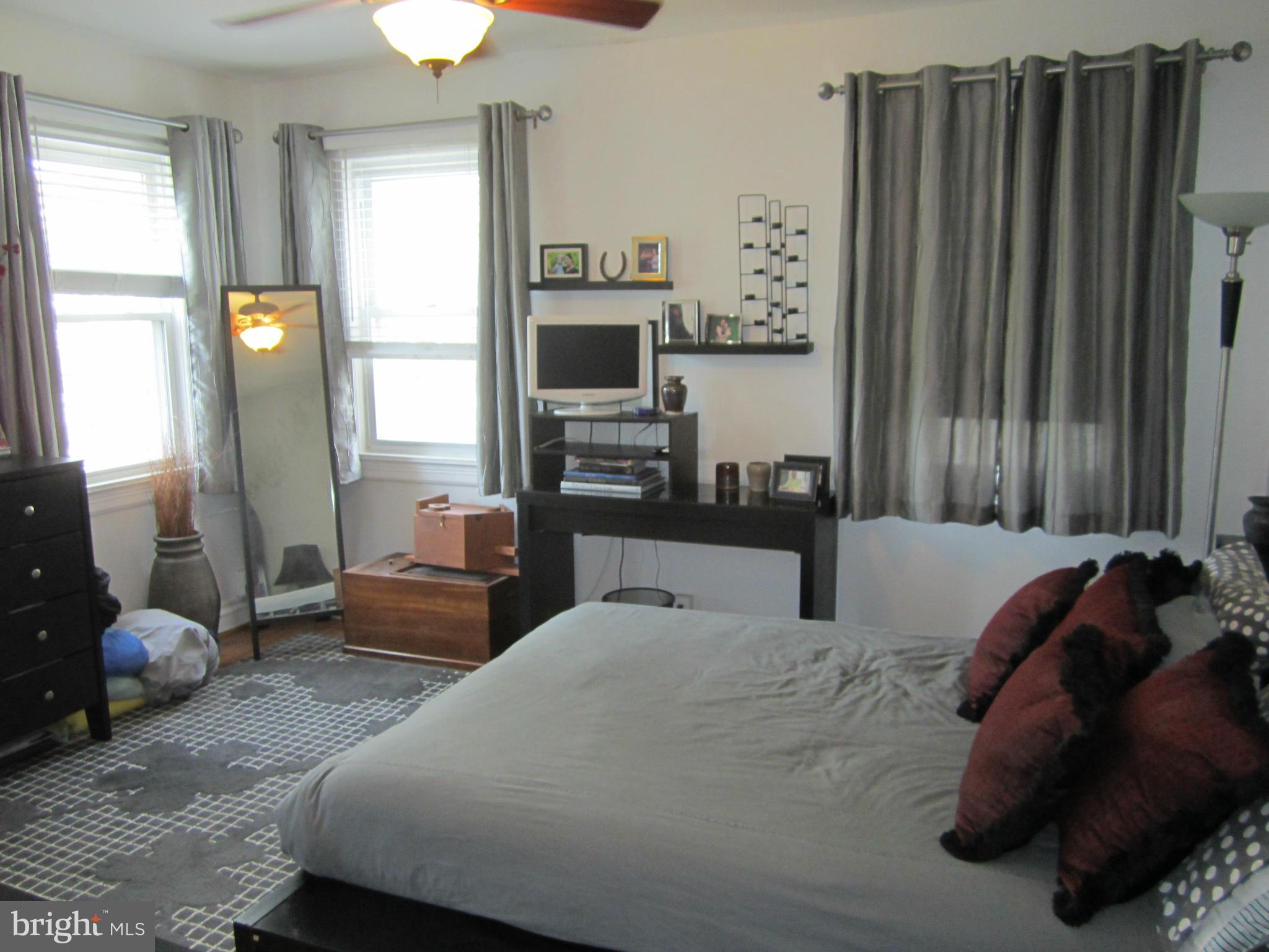 8206 Old Georgetown Road Bethesda, MD 20814 - Photo 21 of 27 Bedroom (Master)