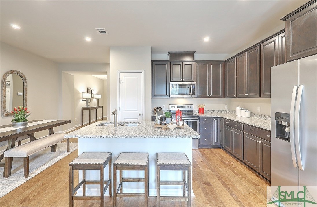 121 Congo Court Pooler, GA 31322 - Photo 5 of 21 Kitchen