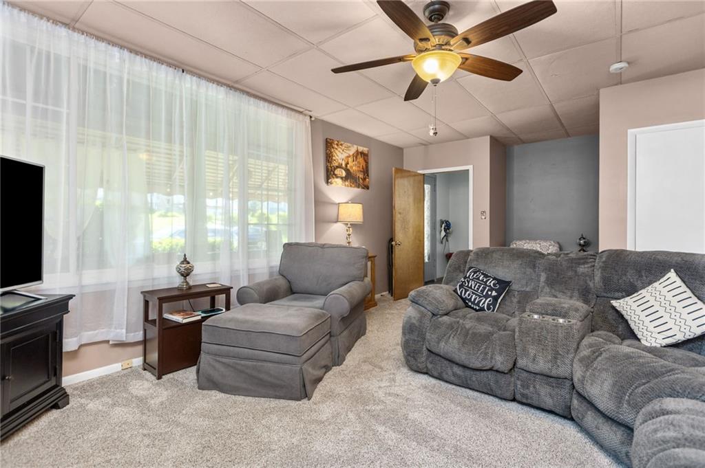 1517 Ridge Avenue Coraopolis, PA 15108 - Photo 8 of 20 Gallery Image 8