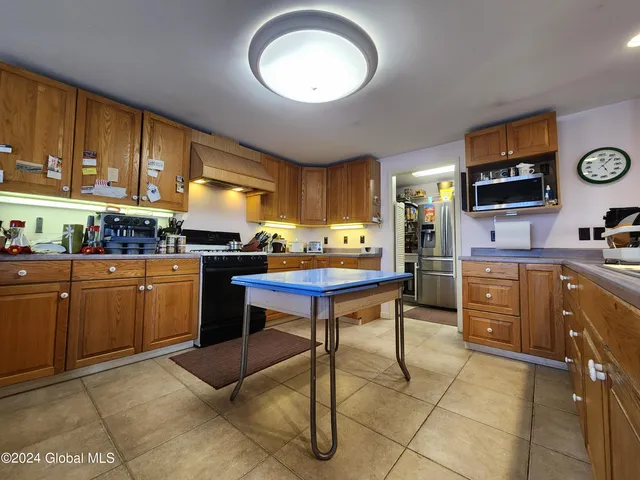 $449,900 | 1382 Carlisle Road, Root, NY 12166