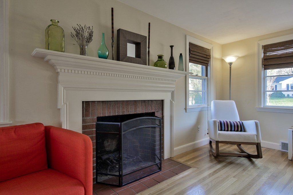 56 MacArthur Road Concord, MA 01742 - Photo 5 of 26 Gallery Image 5