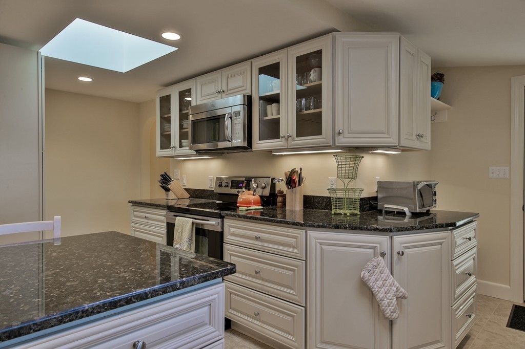 56 MacArthur Road Concord, MA 01742 - Photo 10 of 26 Gallery Image 10
