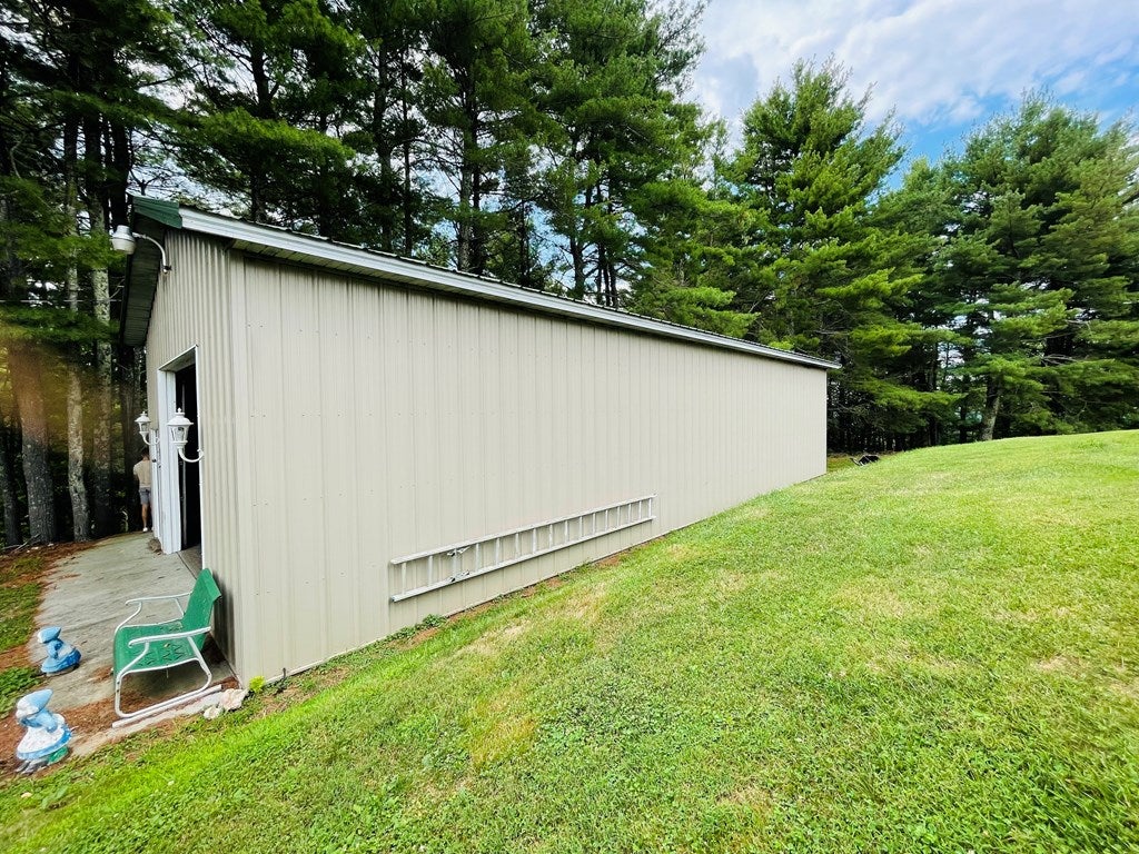 965 Windsong Road Hiwassee, VA 24347 - Photo 23 of 43 Gallery Image 23