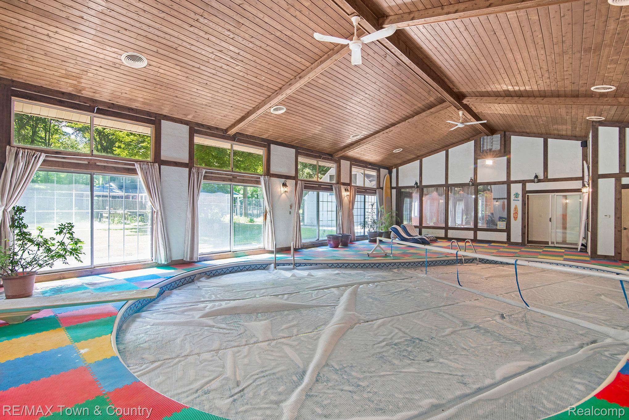 611 Morrish Road Flushing, MI 48433 - Photo 19 of 51 Gallery Image 19