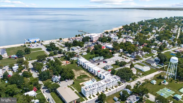 $565,000 | 308 Douglas Avenue, Colonial Beach, VA 22443