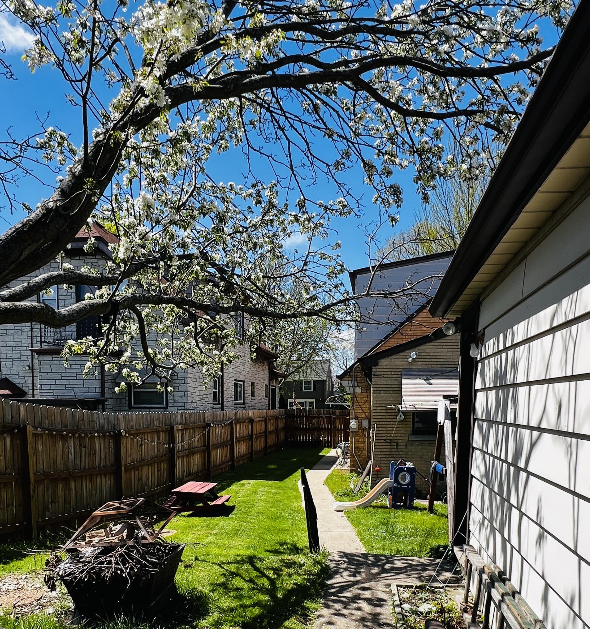 3140 South 28th Street Milwaukee, WI 53215 - Photo 3 of 24 Back yard access from the garage