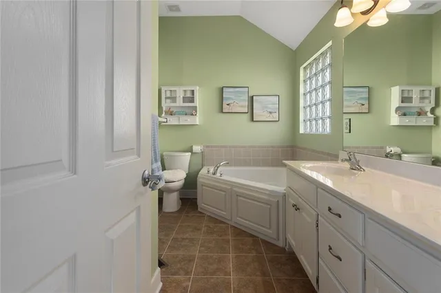 $335,000 | 4125 Southwest Homestead Drive, Lee's Summit, MO 64082