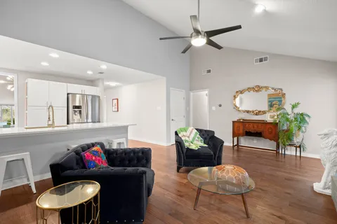 $525,000 | 7404 Barcelona Drive, Austin, TX 78752