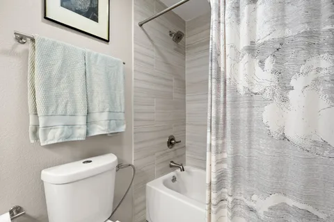 $525,000 | 7404 Barcelona Drive, Austin, TX 78752