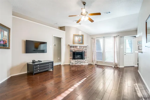 $1,950 | 2902 Goldenwave Drive, Rockwall, TX 75032