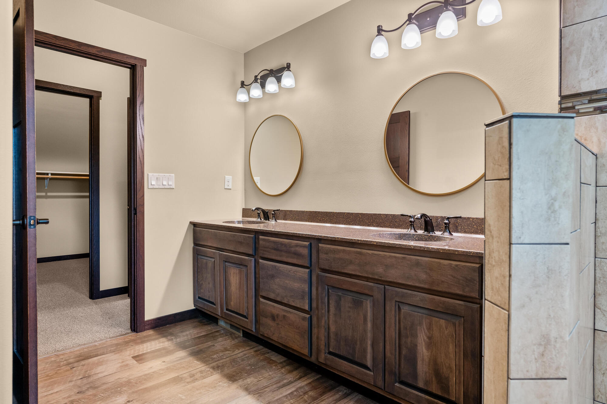W25377 Park Road Trempealeau, WI 54661 - Photo 50 of 69 PRIMARY EN SUITE